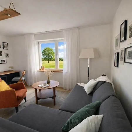 Apartment Cozy Near Hiking Trails *